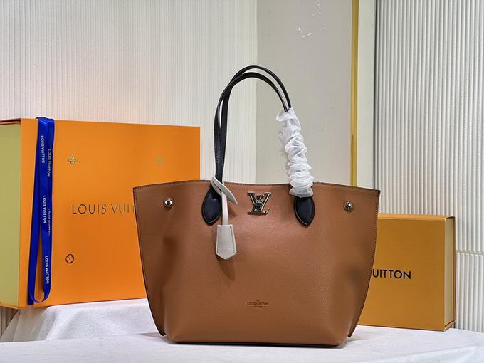 Louis Vuitton Bag 2022 ID:20220122-423